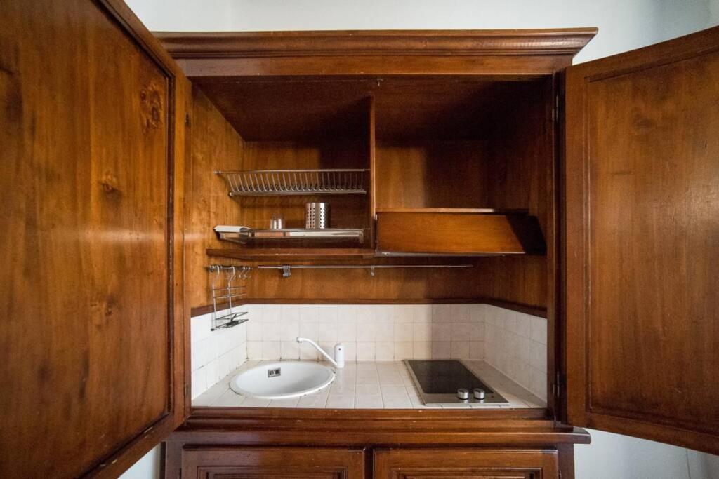 Hbhall Navigli 2 Apartment Mediolan Zewnętrze zdjęcie